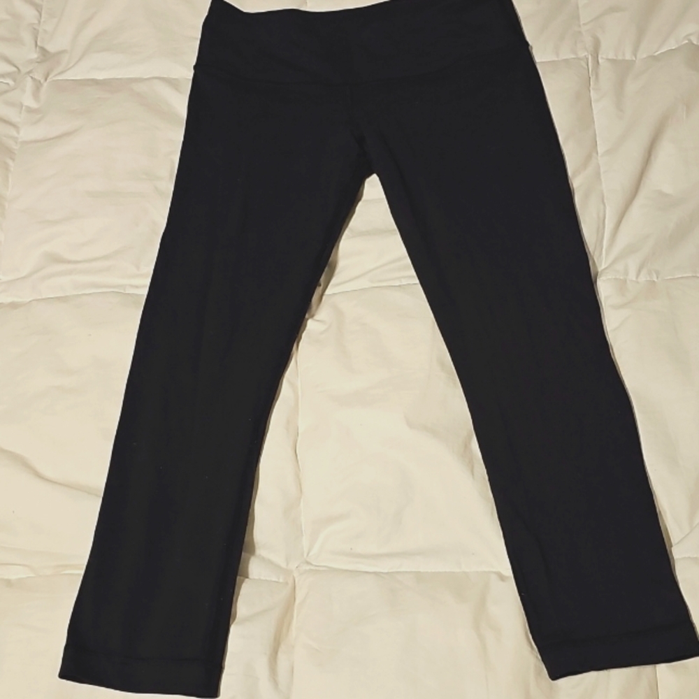 Lululemon Aligns Sz 6 Black Leggings. Used Condition #Black